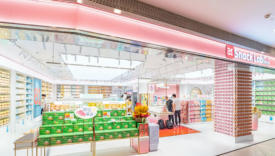网红零食连锁店，快“割”不动了？