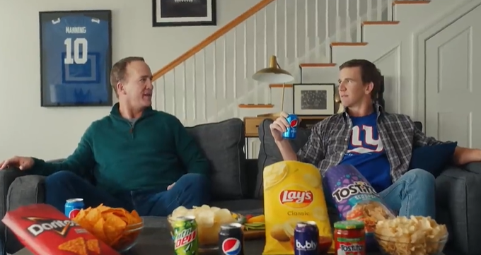 百事2022超级碗广告：薯片可乐在手，快乐无敌翻倍