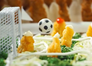 理象国推出足球创意广告，球员竟是……鸡米花？！