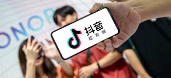 抖音上线视频聊天，偷袭微信社交大本营？