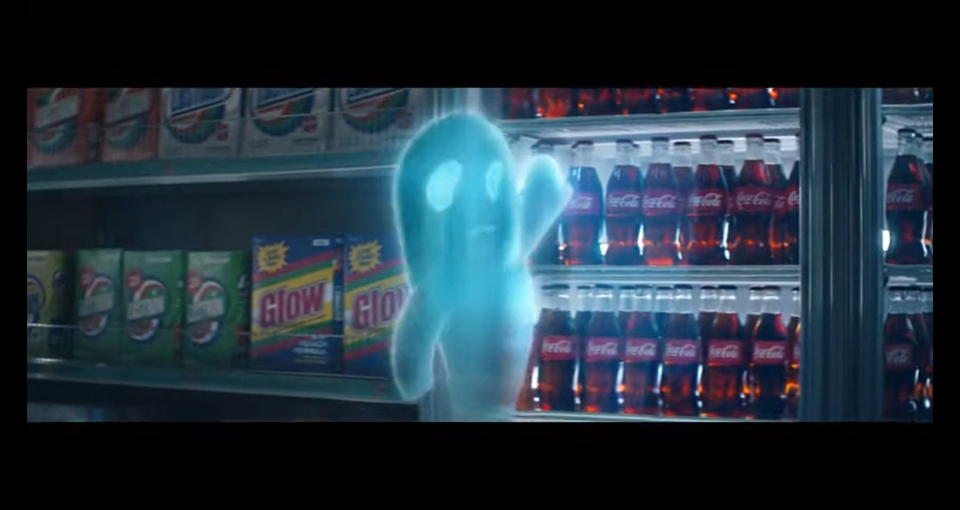 可口可乐拍了一支“鬼”广告，居然怪有爱？