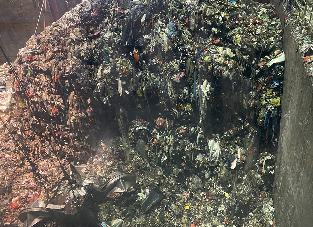 1636517156840305.jpg 1636517156840305.jpg