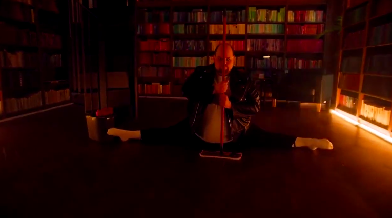 德国家用品牌Vileda：边做家务边跳舞？这个男人好会啊！