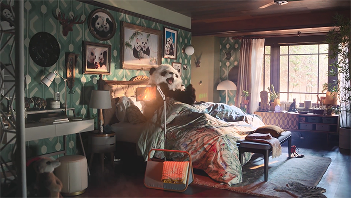 台湾无厘头床品广告：熊猫的黑眼圈，也能睡消失！