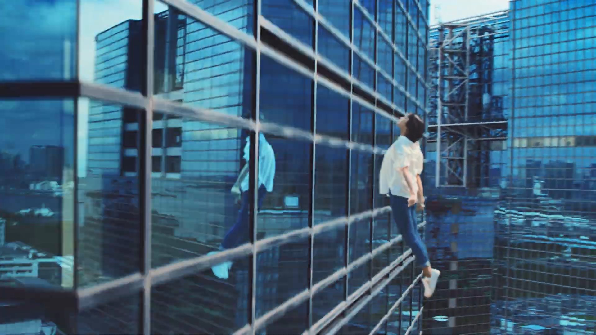 安热沙×漫威：像超级英雄一样在东京上空飞行