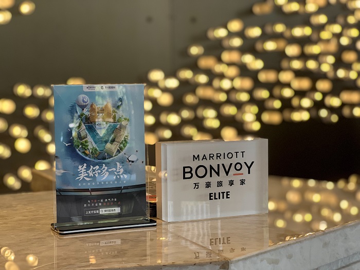 支付宝会员×万豪梦幻联动：在窗边组了个喝茶局