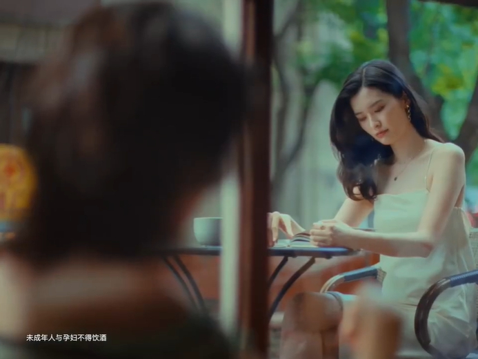 百威,杂志《attitude》 百威,杂志《attitude》